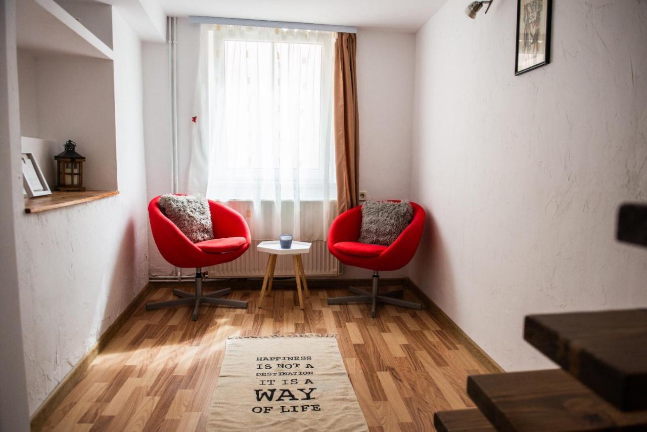Troll'S House Apartment Sibiu Bagian luar foto