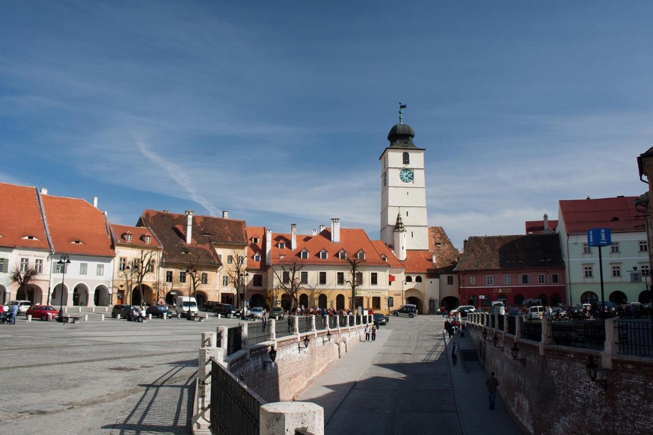 Troll'S House Apartment Sibiu Bagian luar foto
